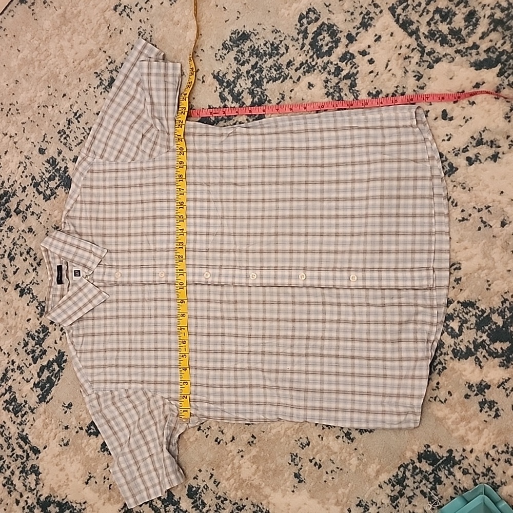 2 Gap Button Down Polos - image 6